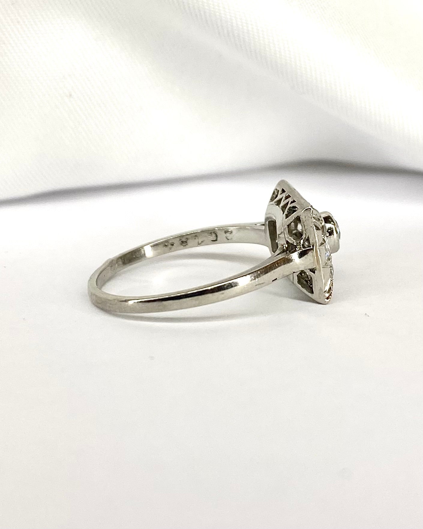 Bague Art Déco Diamants 0.43 carat "Laura" - Elliade Paris