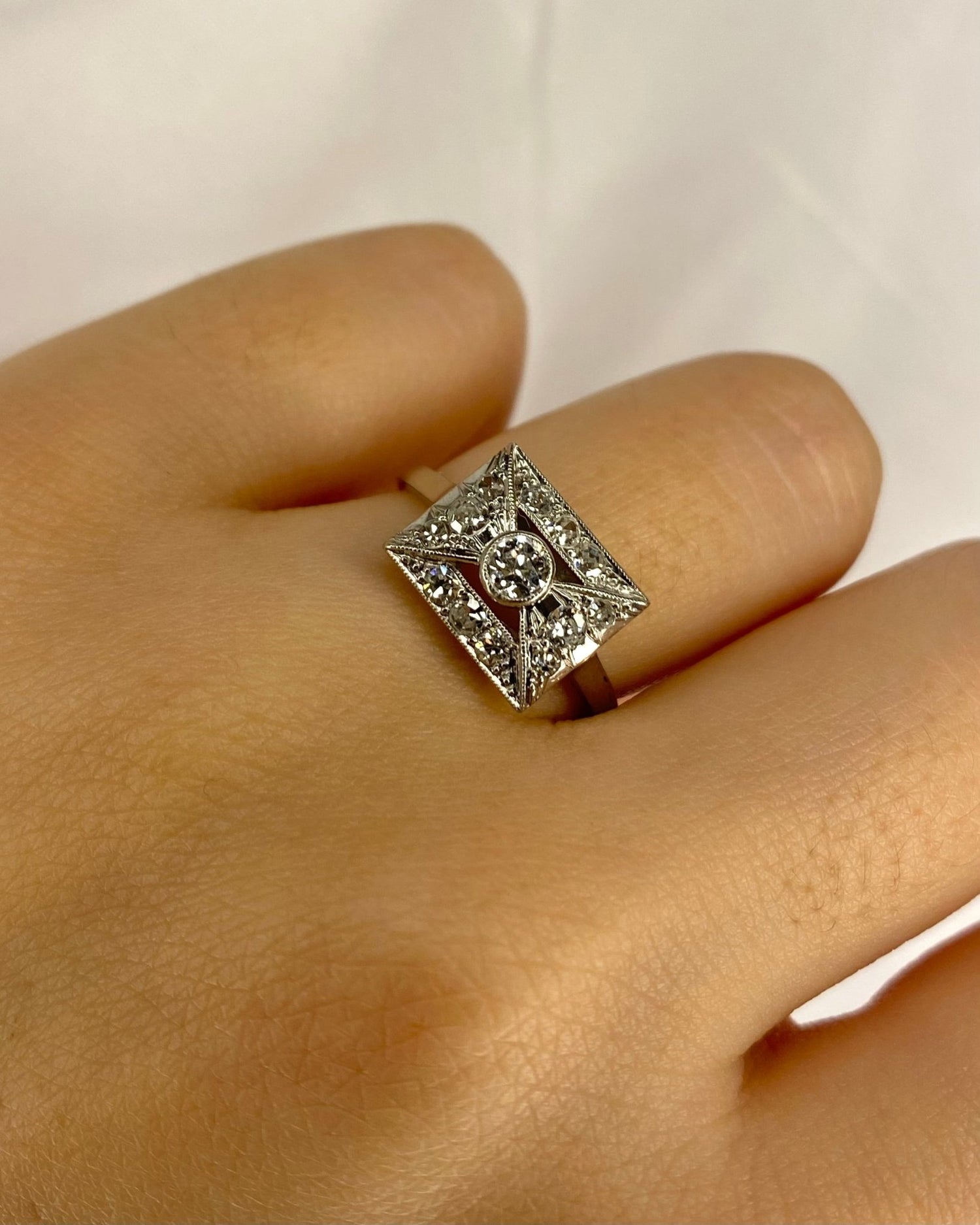 Bague Art Déco Diamants 0.43 carat "Laura" - Elliade Paris
