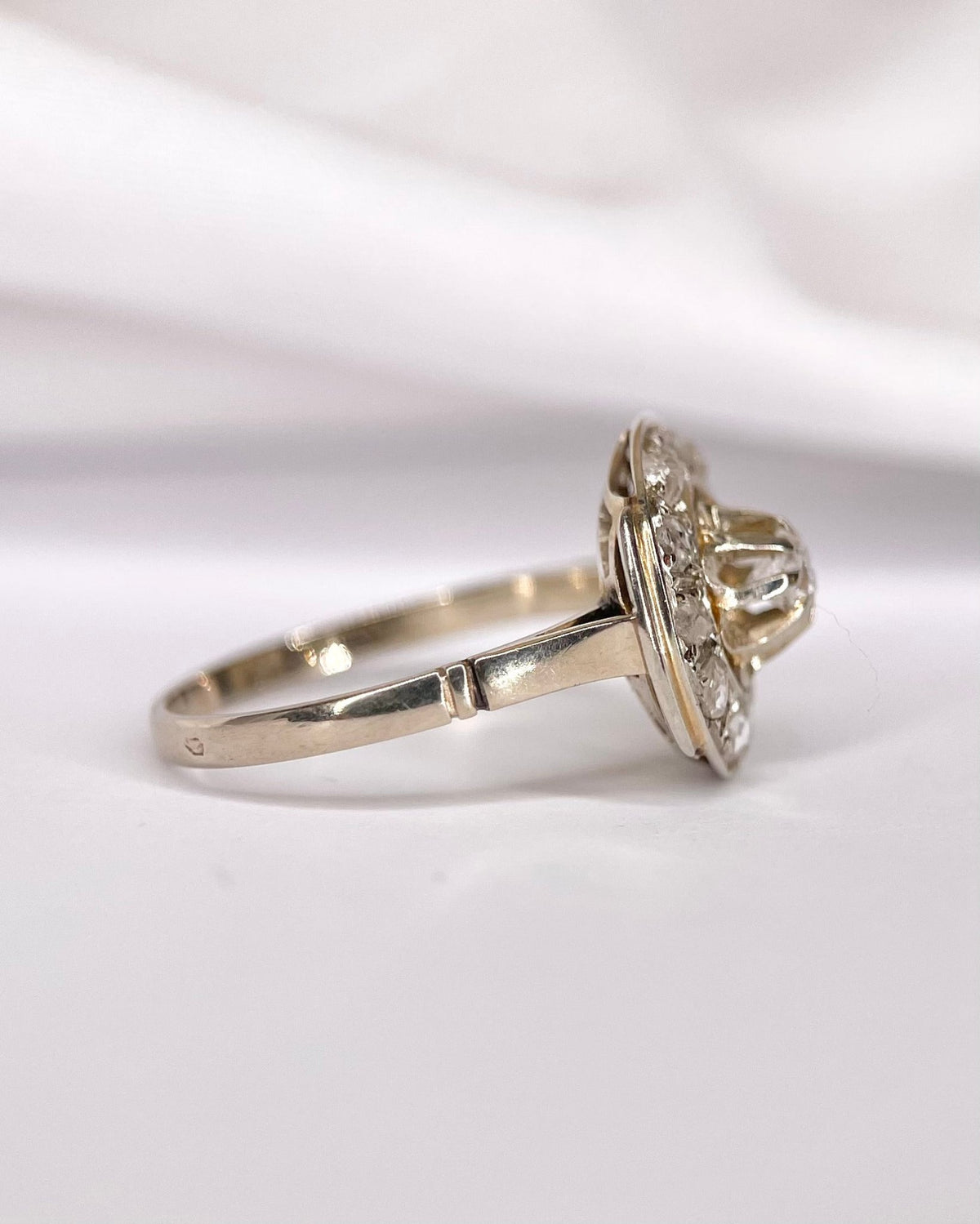 Bague Art-Déco Diamants 0.46 carat "Leïla" - Elliade Paris