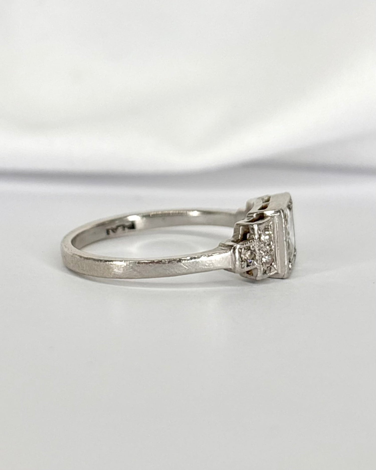 Bague Art - Déco Diamants 0.53 carat "Sarah" - Elliade Paris