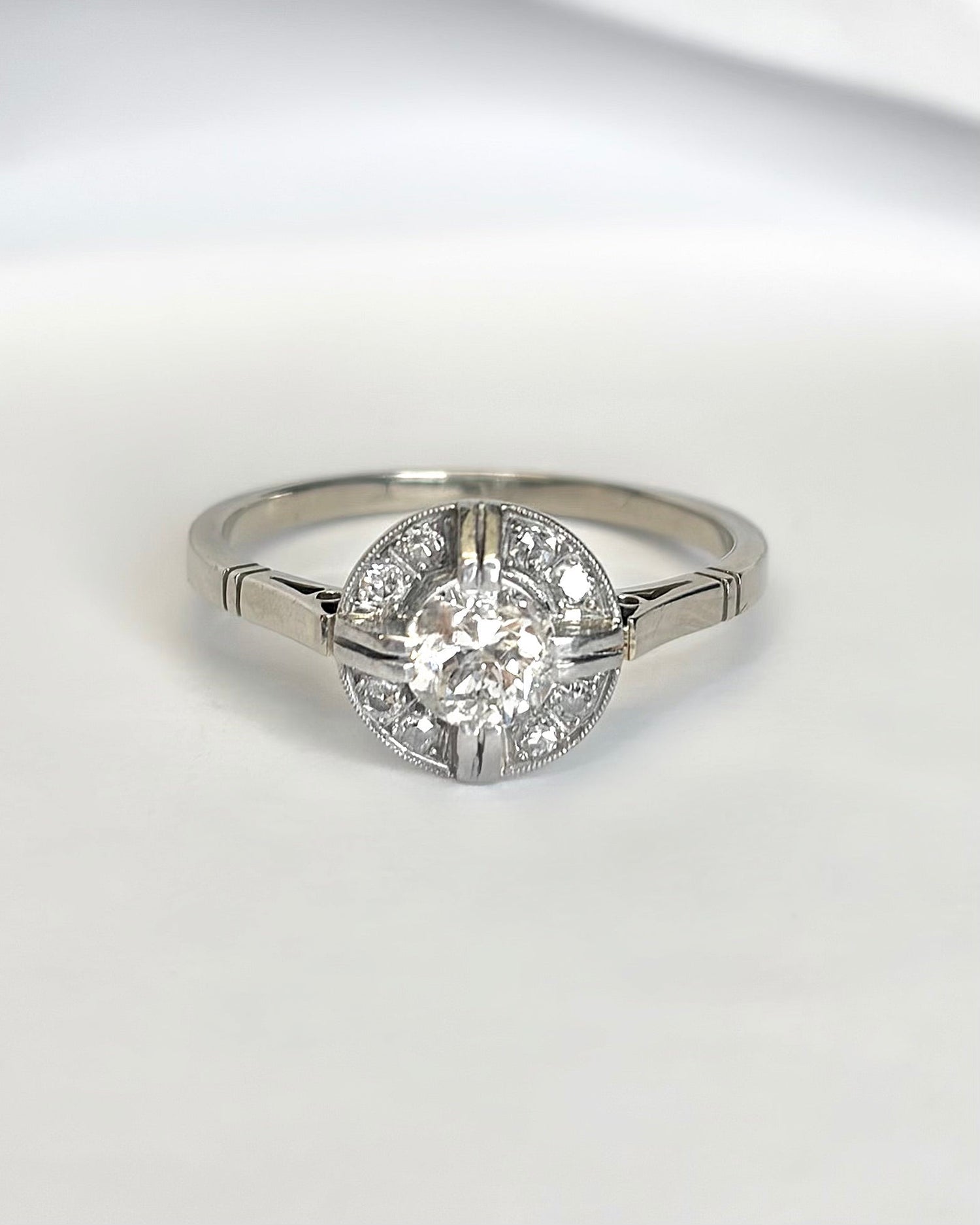 Bague Art-Déco Diamants 0.71 carat "Emilie" - Elliade Paris
