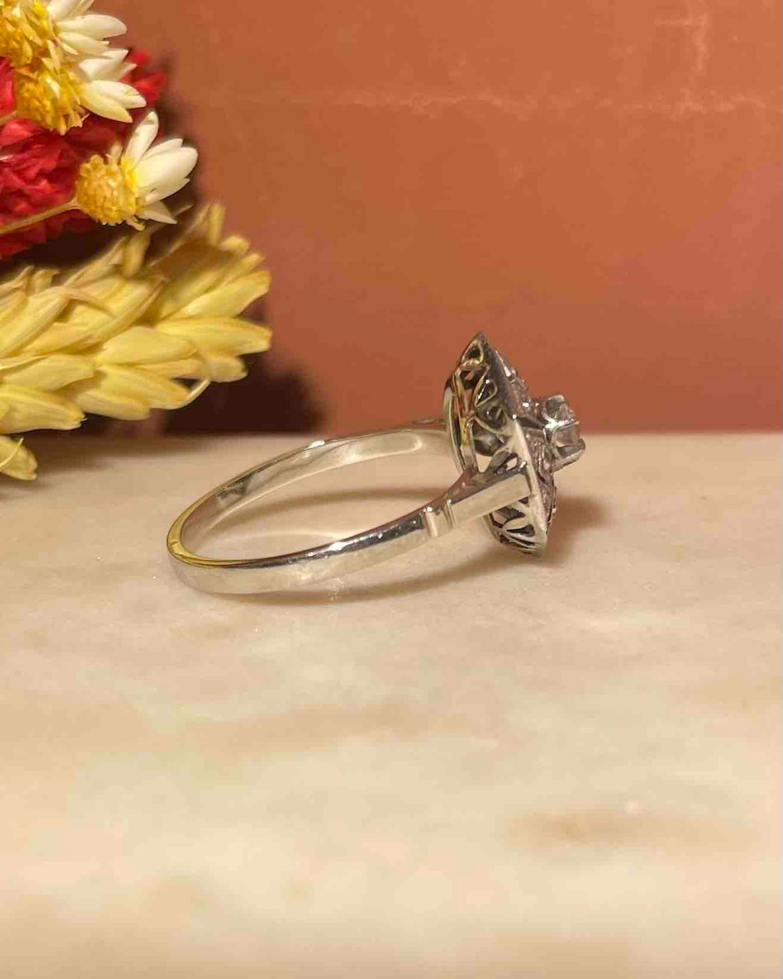 Bague Art-déco 9 Diamants &quot;Lauriana&quot;
