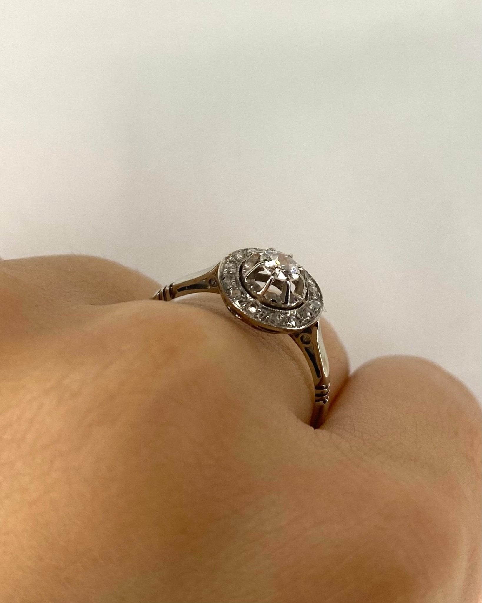 Bague Art Deco Diamants &quot;Anora&quot; - Elliade Paris