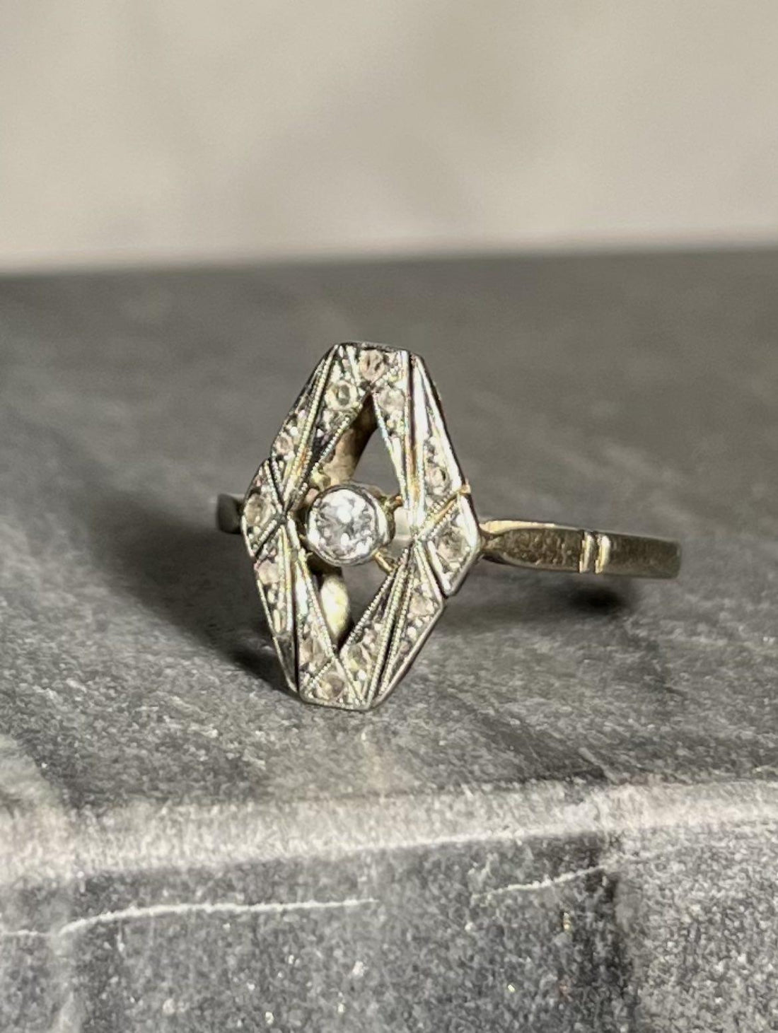 Bague Art Déco Diamants &quot;Jude&quot; - Elliade Paris