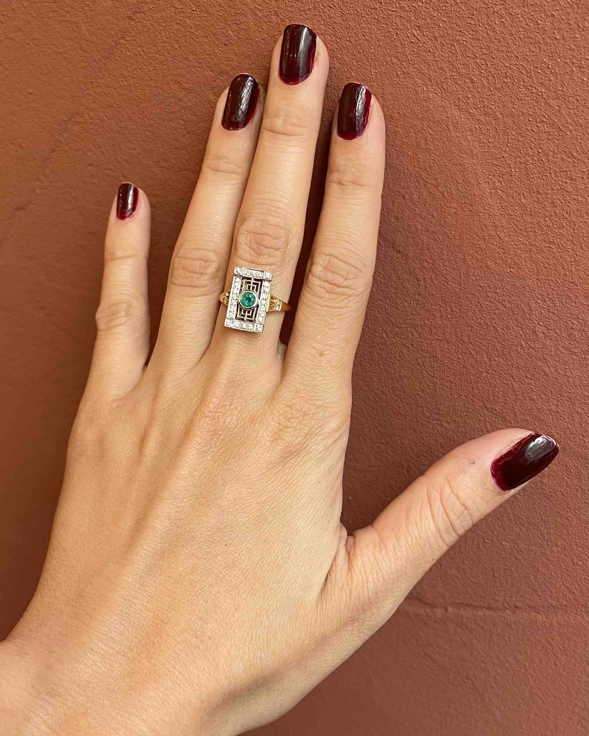 Bague style Art-déco émeraude &amp; 28 diamants &quot;Paz&quot;