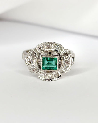 Bague Art - Déco Emeraude 0.70 carat &amp; Diamants &quot;Agathe&quot; - Elliade Paris