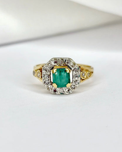 Bague Art Déco Émeraude 0.75 carat &amp; 20 Diamants &quot;Aneia&quot; - Elliade Paris