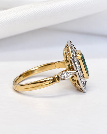 Bague Art-Déco Émeraude 1.35 carat &amp; Diamants 0.73 carat 4.01g "Maryam" - Elliade Paris