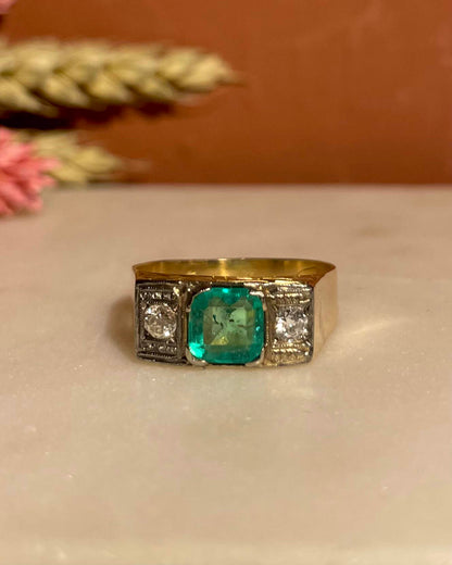Bague Art-Déco Tank Vintage Émeraude 1.50 carat et Diamants &quot;Aranza&quot;