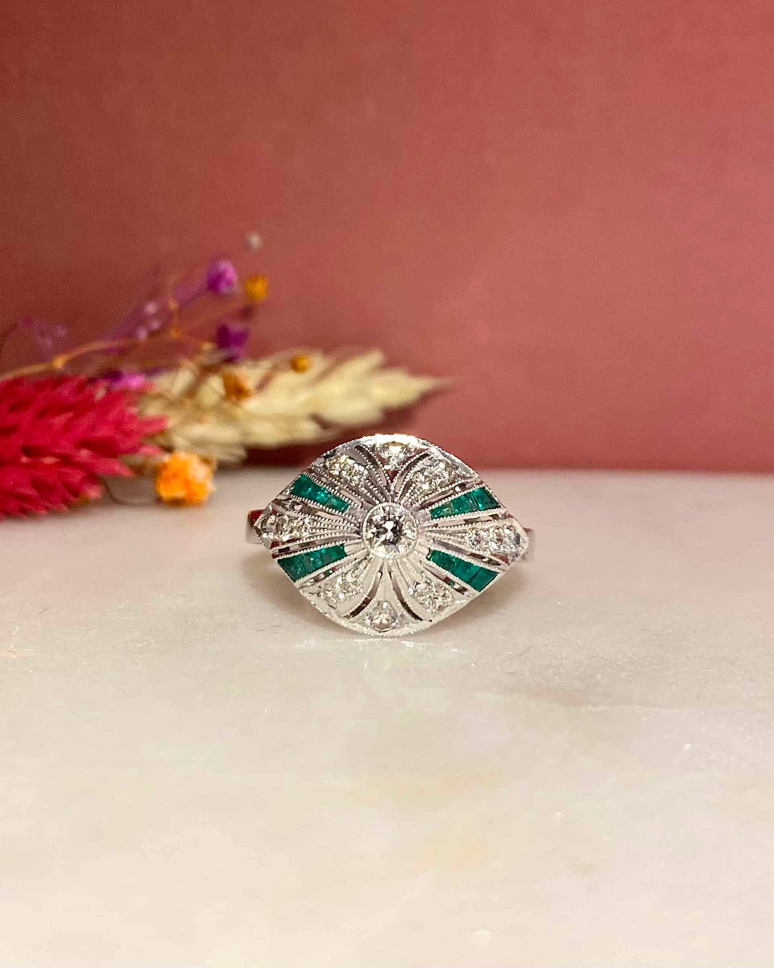 Bague Style Art-Déco 12 Émeraudes &amp; 17 Diamants &quot;Veronica&quot;