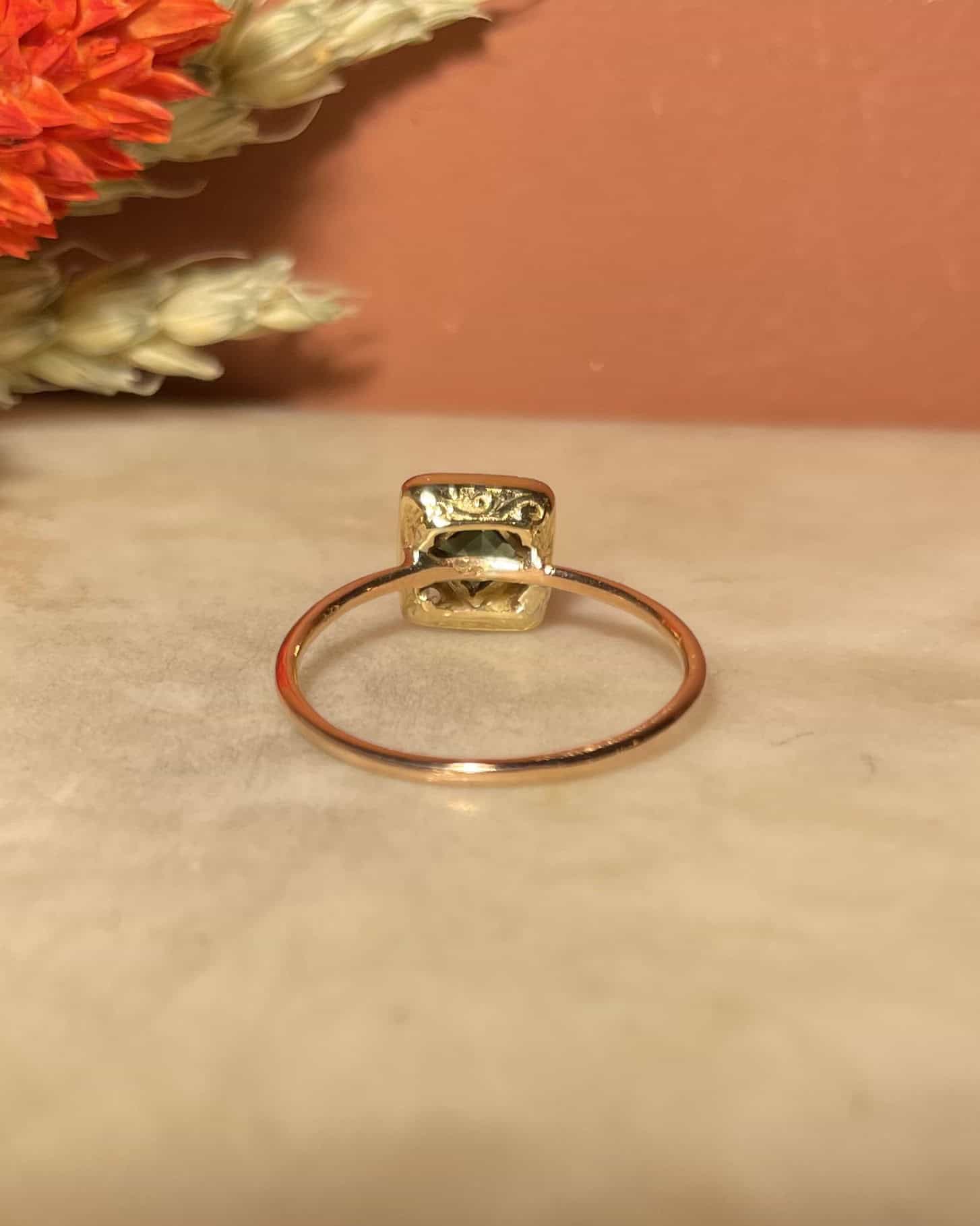 Bague Art-Déco Emeraude &amp; Diamants "Gladys" - Elliade Paris