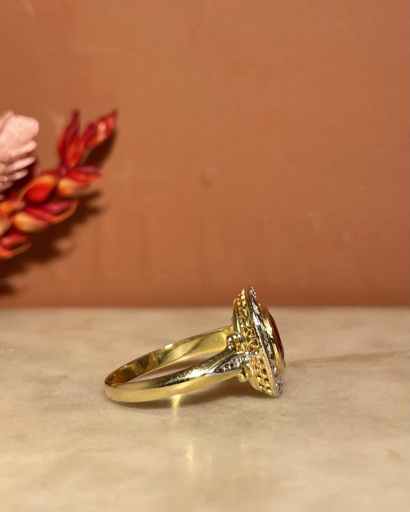 Bague Art-Déco Grenat 1.10 carat et Diamants &quot;Birdie&quot;