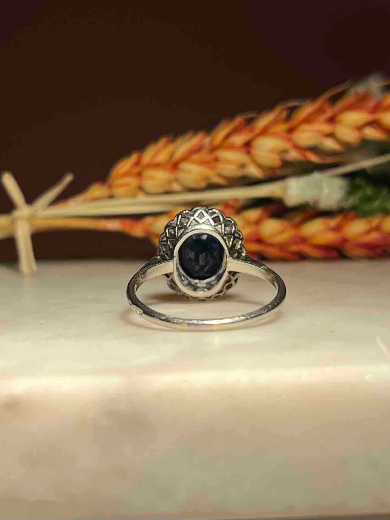 Bague Art - déco Marguerite Saphir &amp; Diamants &quot;Eloris&quot; - Elliade Paris