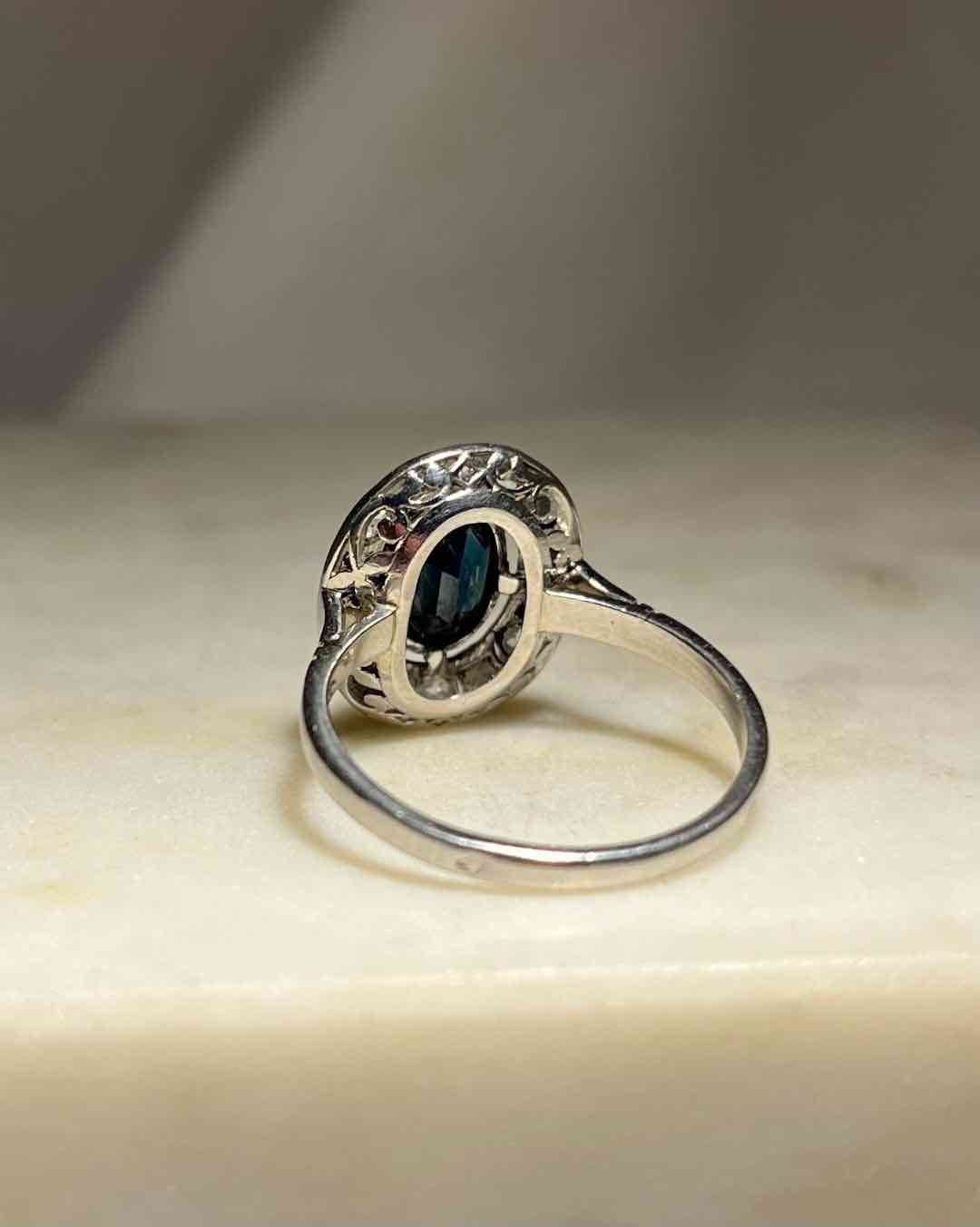 Bague Art - déco Marguerite Saphir &amp; Diamants &quot;Rosa&quot; - Elliade Paris