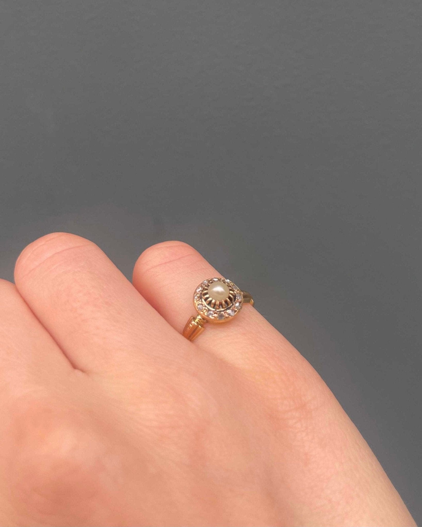 Bague Art - Déco Perle &amp; Diamants "Lessy" - Elliade Paris