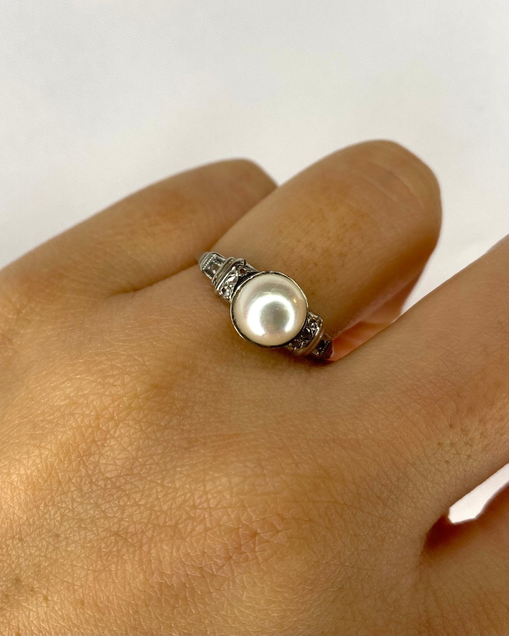 Bague Art - Déco Perle &amp; Diamants "Paola" - Elliade Paris