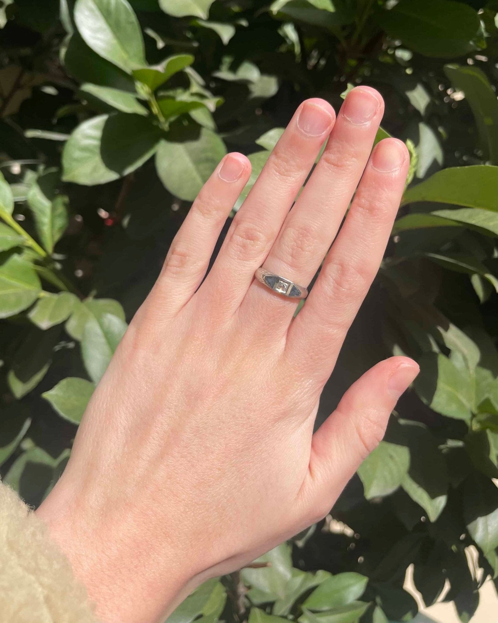 Bague Art déco Résine noire et Diamant "Alaric" - Elliade Paris