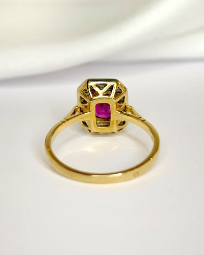 Bague Art-Déco Rubis 0.70 carat &amp; Diamants "Sophie" - Elliade Paris