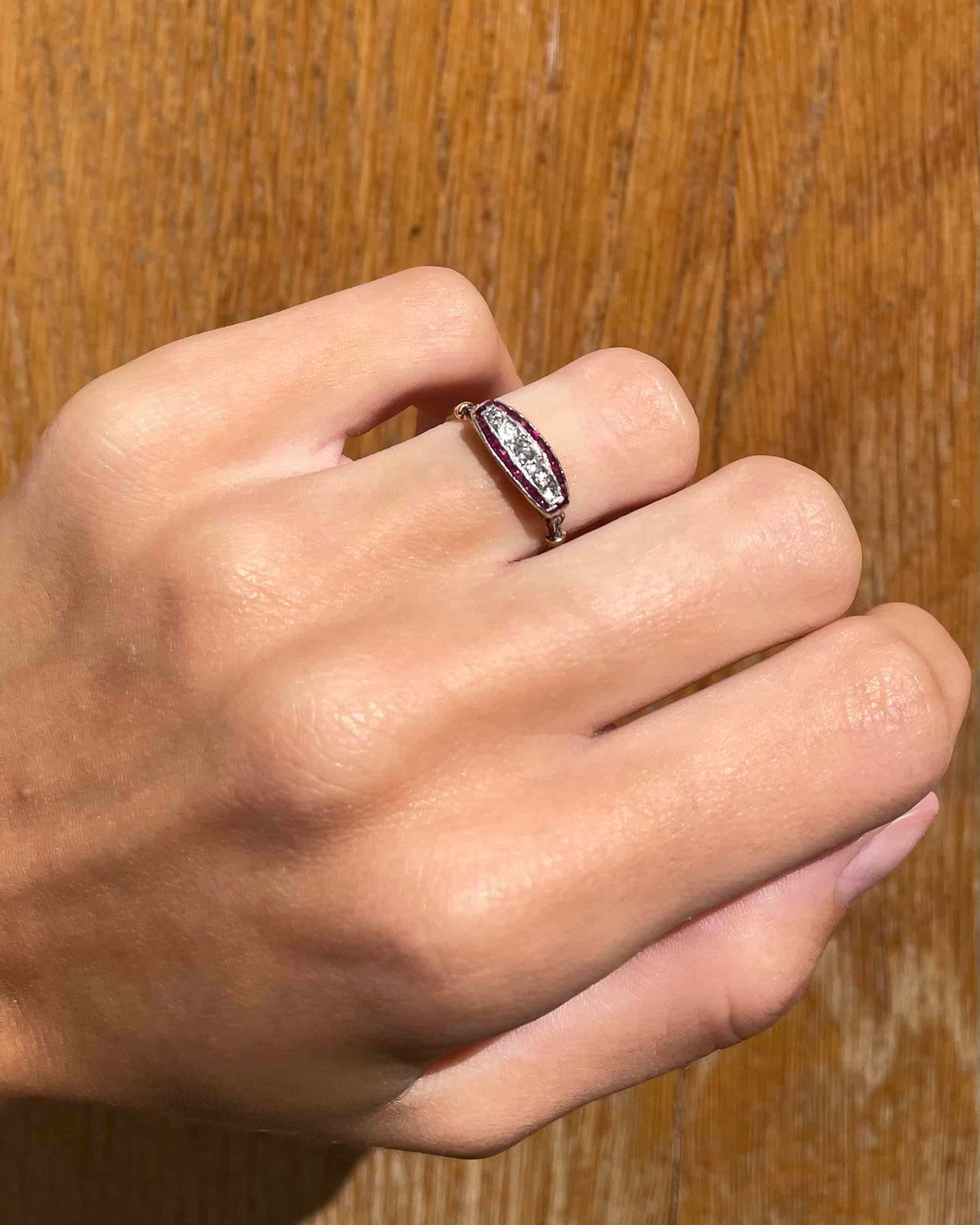 Bague Art-Déco 22 Rubis &amp; Diamants &quot;Aspen&quot;