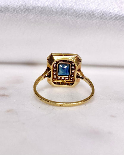 Bague Art - Déco Saphir 0.70 carat &amp; Diamants &quot;Azélaé&quot; - Elliade Paris