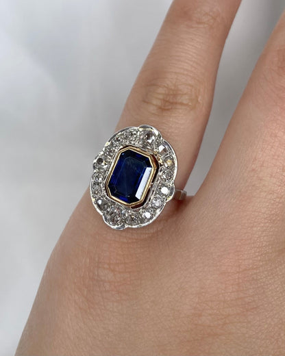 Bague Art - Déco Saphir 2.30 carats &amp; Diamants 0.70 carat "Flore" - Elliade Paris