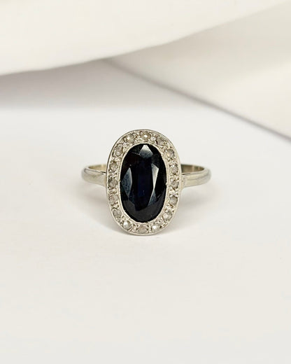 Bague Art Déco Saphir 2.42 carats &amp; 16 Diamants &quot;Ymir&quot; - Elliade Paris