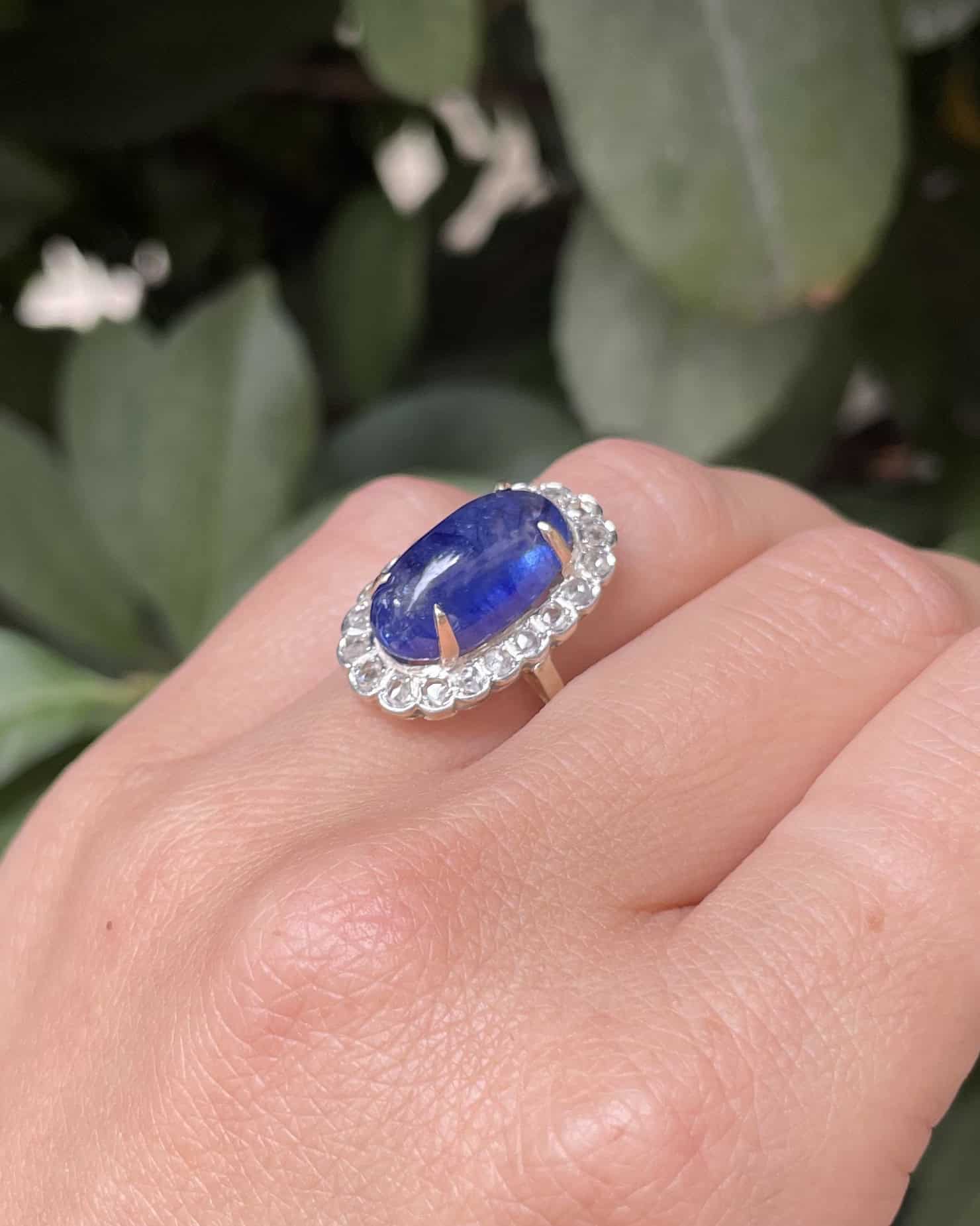 Bague Art - Déco Saphir 8 carats &amp; 21 Diamants "Alina" - Elliade Paris
