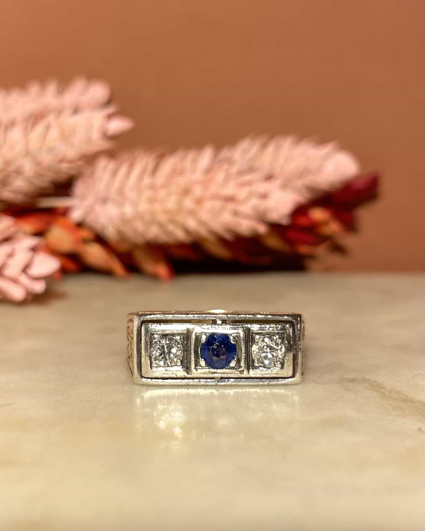 Bague Art Déco Saphir &amp; Diamants &quot;Lydia&quot; - Elliade Paris