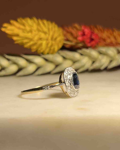 Bague Art - Déco Saphir &amp; Diamants &quot;Mélia&quot; - Elliade Paris