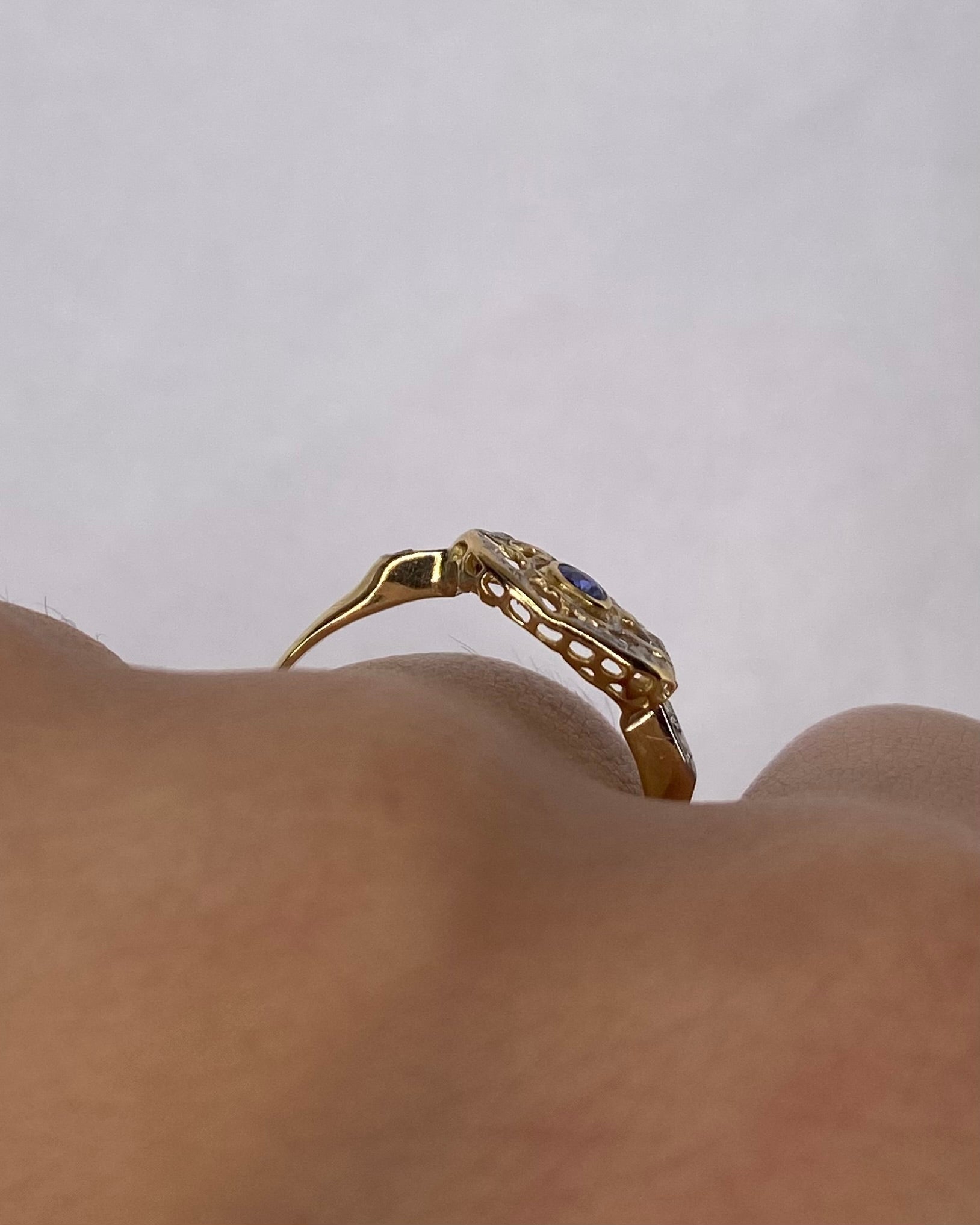 Bague Art Déco Saphir &amp; Diamants &quot;Zora&quot; - Elliade Paris