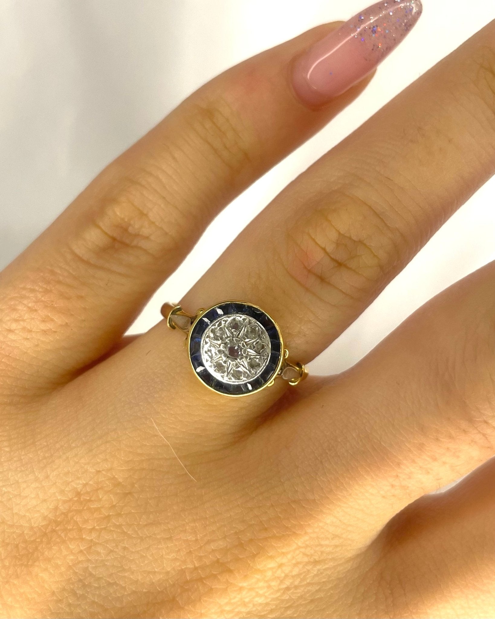 Bague Art Déco Saphirs 0.32 carat &amp; Diamants "Leonora" - Elliade Paris