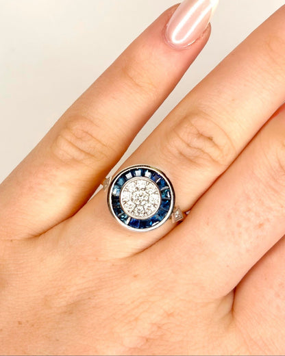 Bague Art Déco Saphirs 0.80 carat &amp; Diamants 0.36 carat "Zita" - Elliade Paris