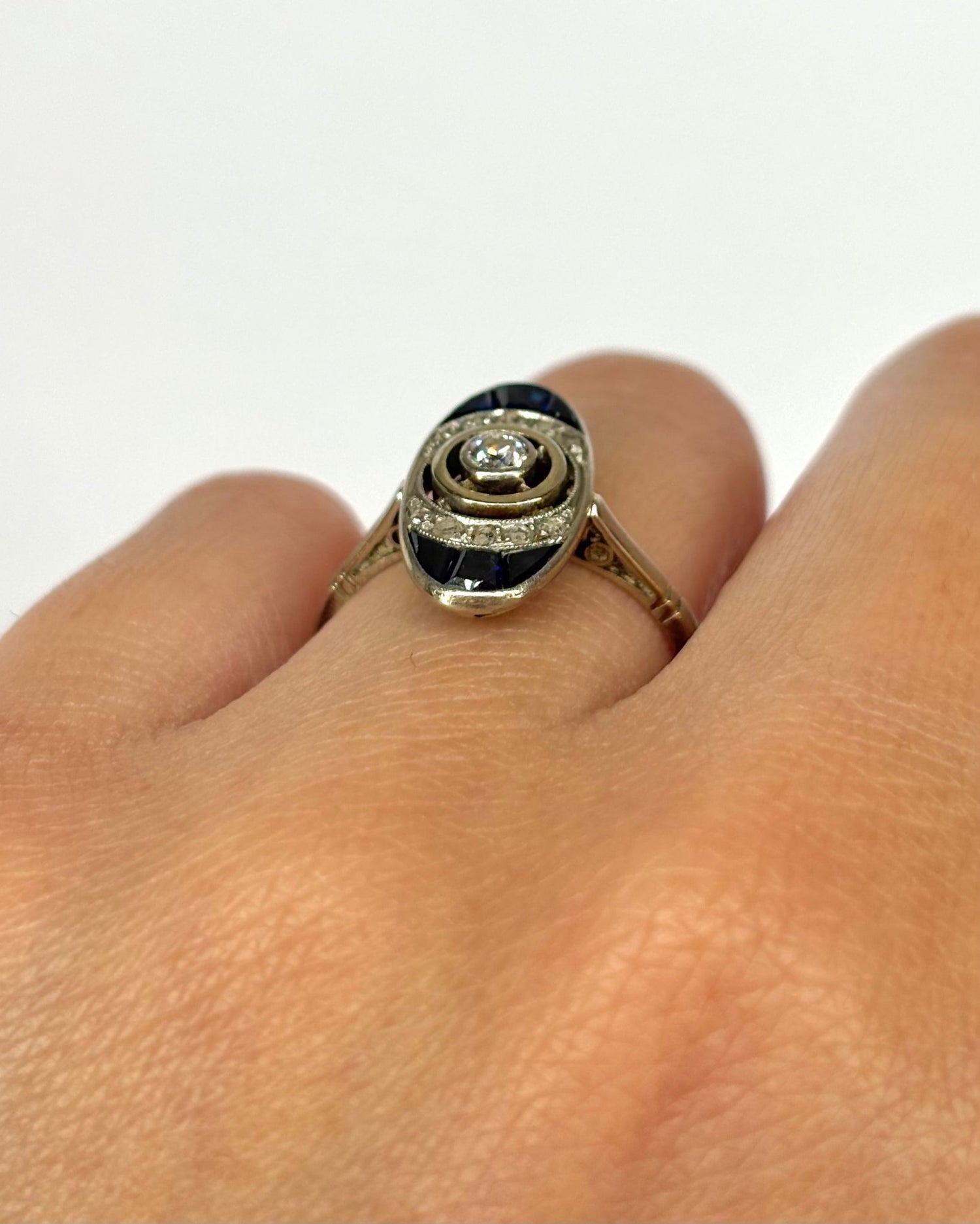 Bague Art Déco Saphirs &amp; Diamants "Catherine" - Elliade Paris