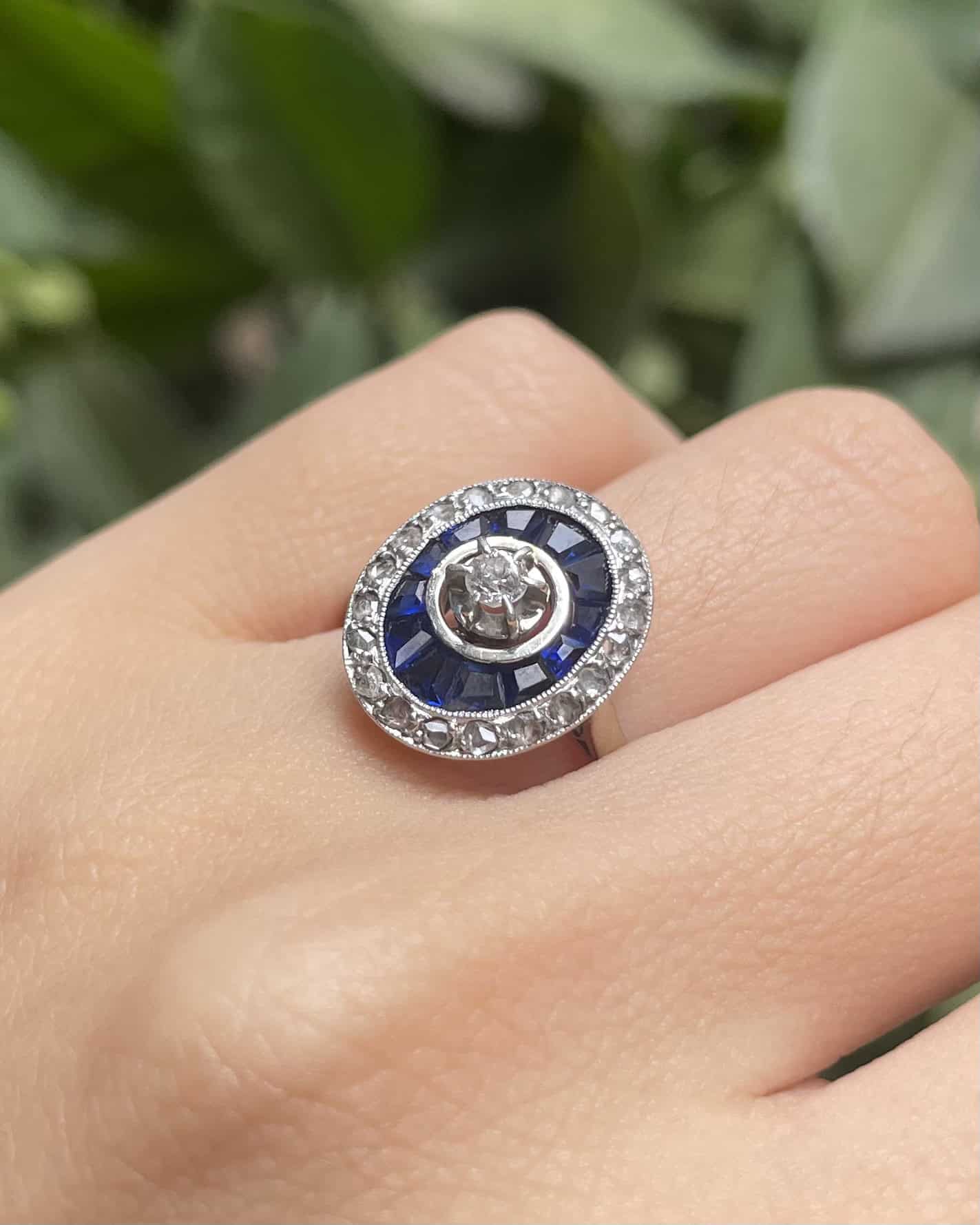 Bague Art - déco Saphirs &amp; Diamants "Janiss" - Elliade Paris