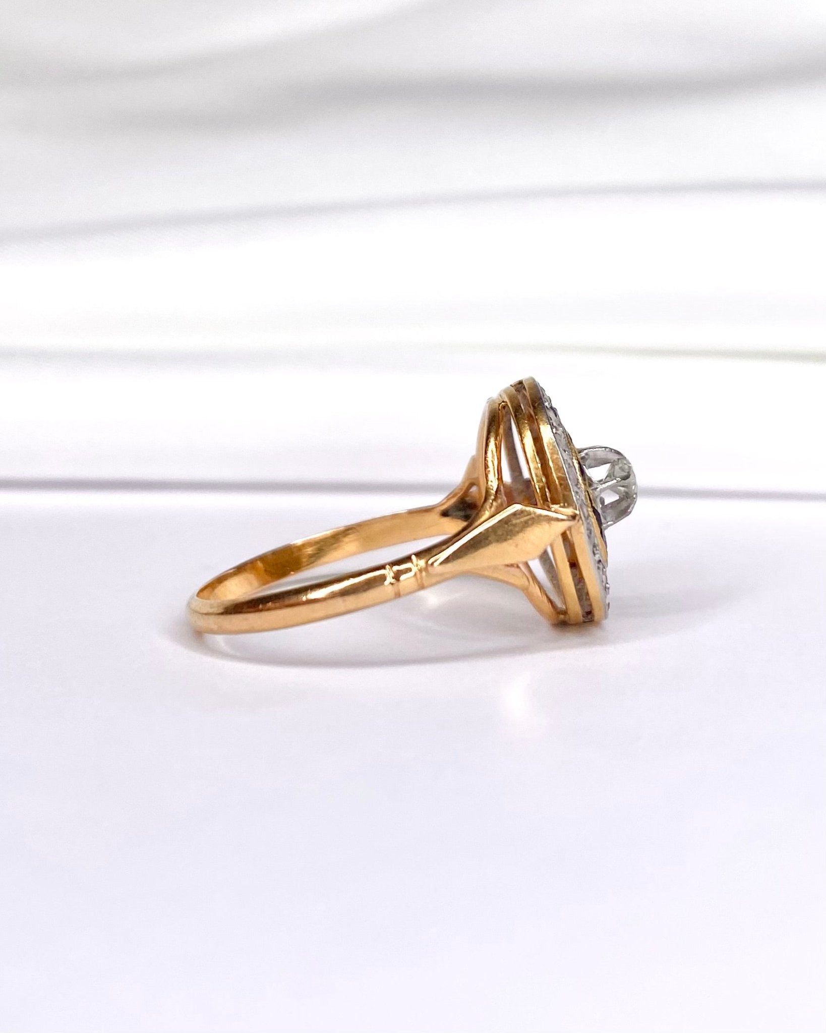 Bague Art Déco Saphirs &amp; Diamants "Jodie" - Elliade Paris