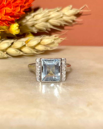 &quot;Aglaé&quot; 2.10 carat Aquamarine Cocktail Ring