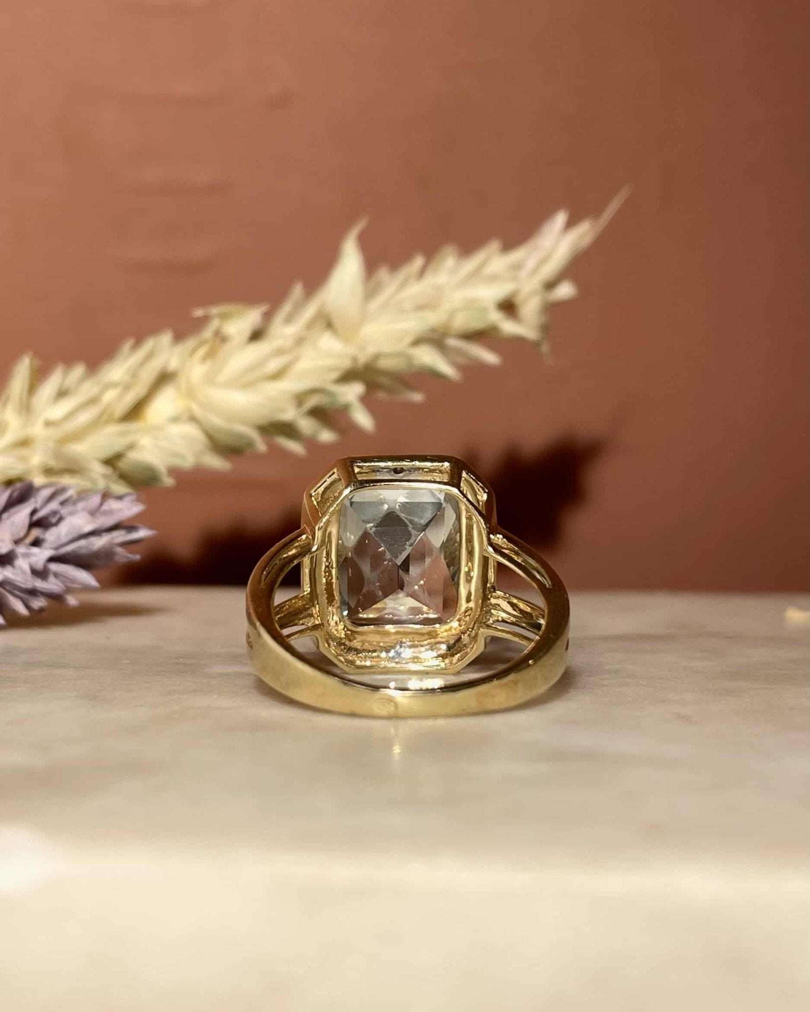 Bague Art - Déco Topaze 6.50 Carats &amp; Diamants "Selenia" - Elliade Paris
