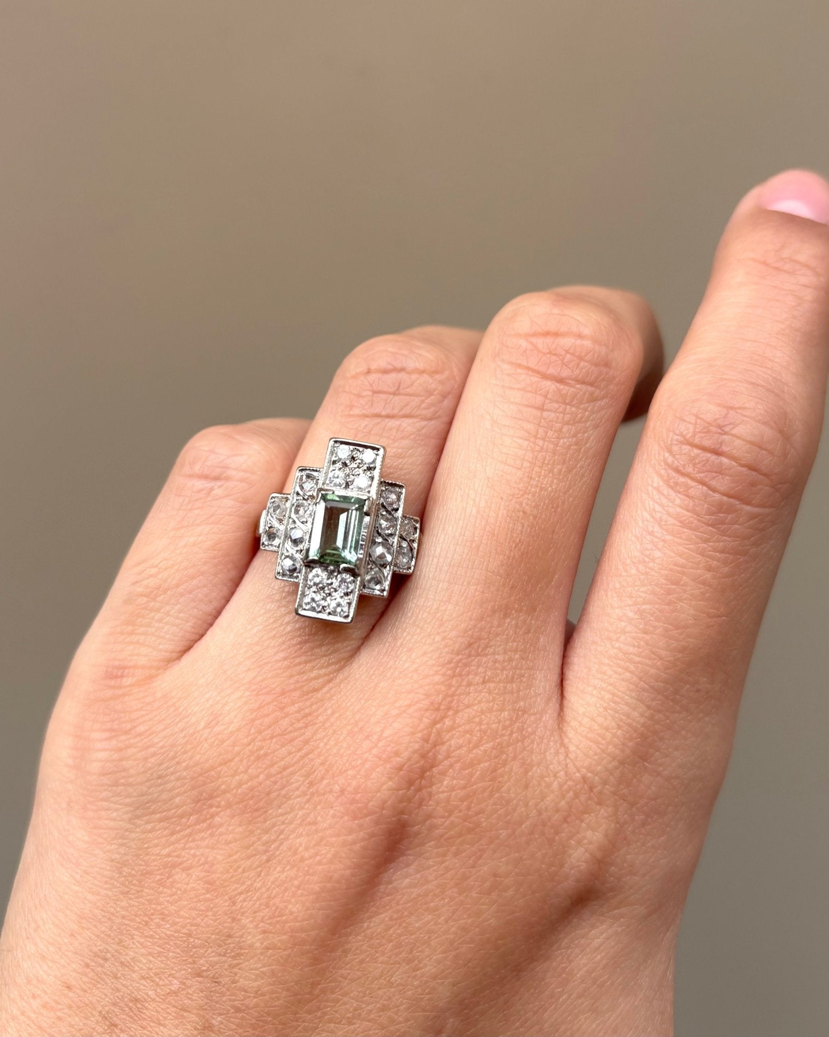 Bague Art Déco Tourmaline 0.74 carat &amp; 20 Diamants &quot;Anastasia&quot; - Elliade Paris