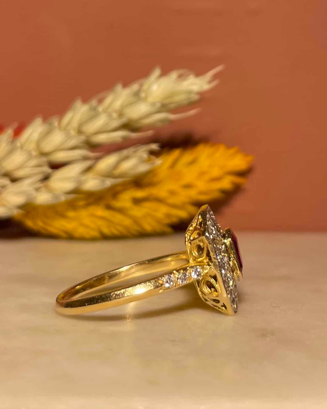Bague Style Art-Déco Rubis 0.60 carat &amp; 36 Diamants &quot;Lancel&quot;