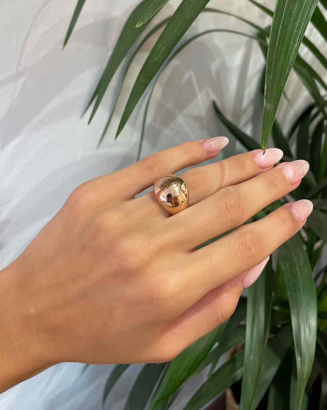 Anillo de bola de oro rosa de 18 quilates "Francesca"