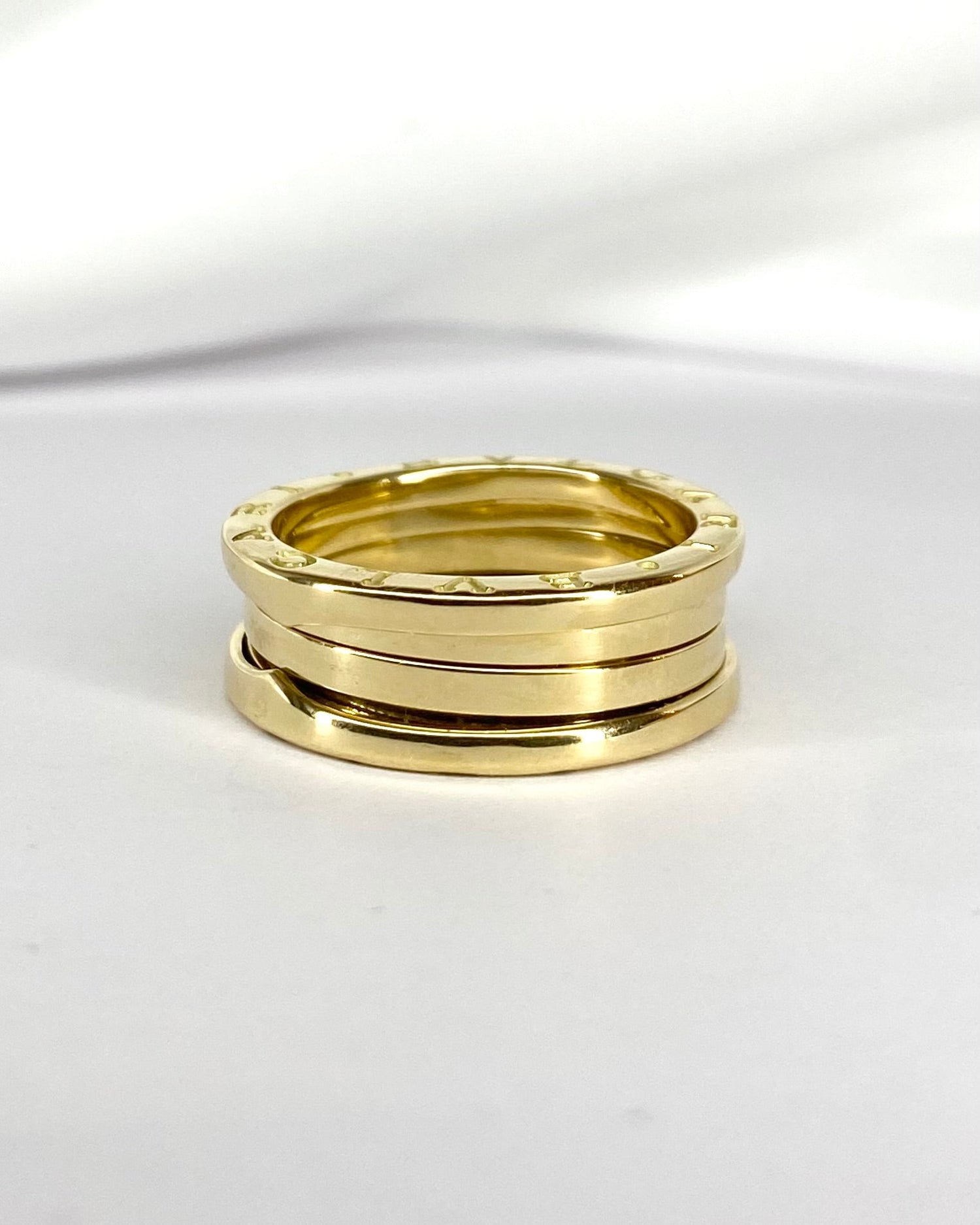 Bague Bulgari Or Jaune 9.39g "B zero 1" - Elliade Paris
