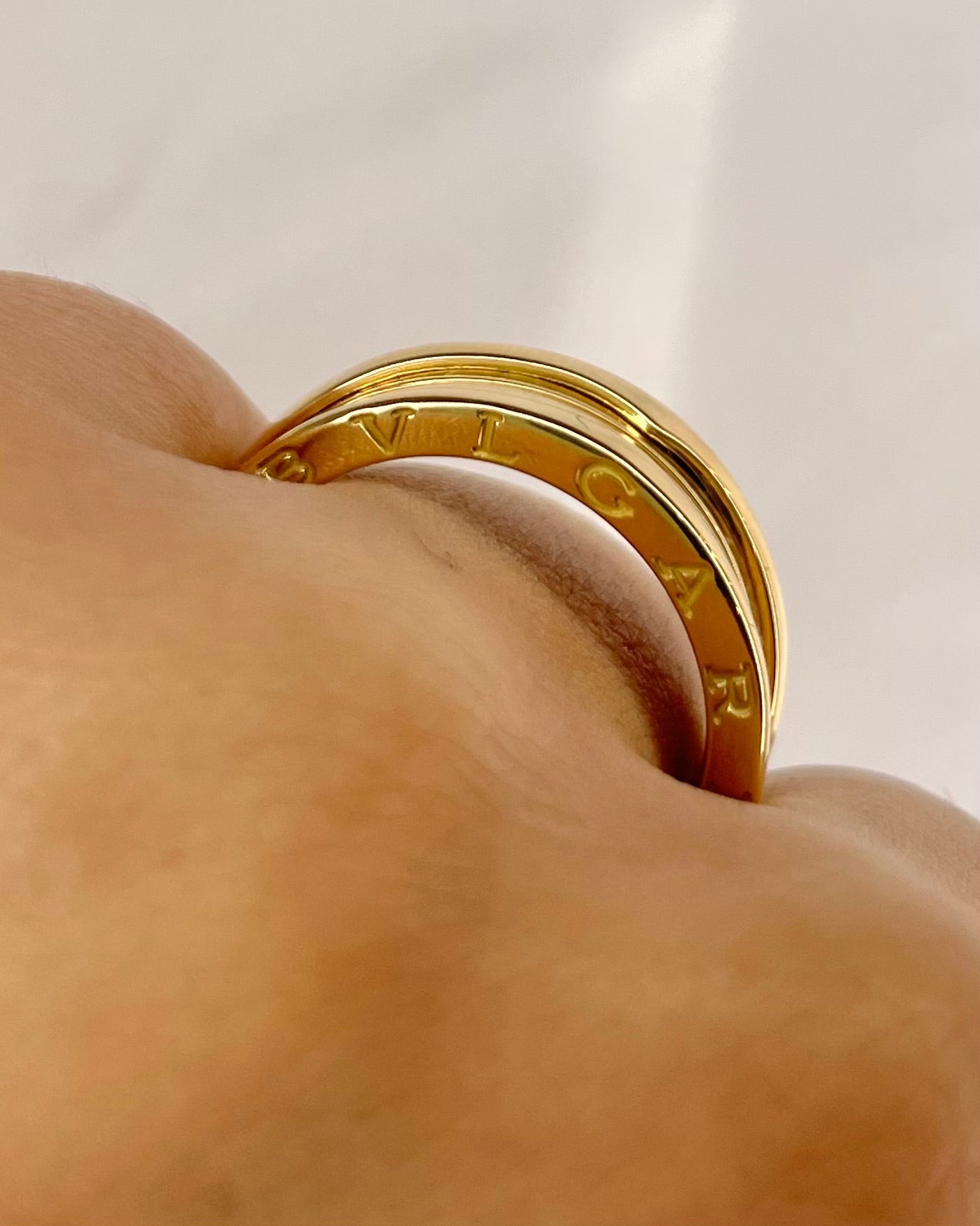 Bague Bulgari Or Jaune 9.39g "B zero 1" - Elliade Paris