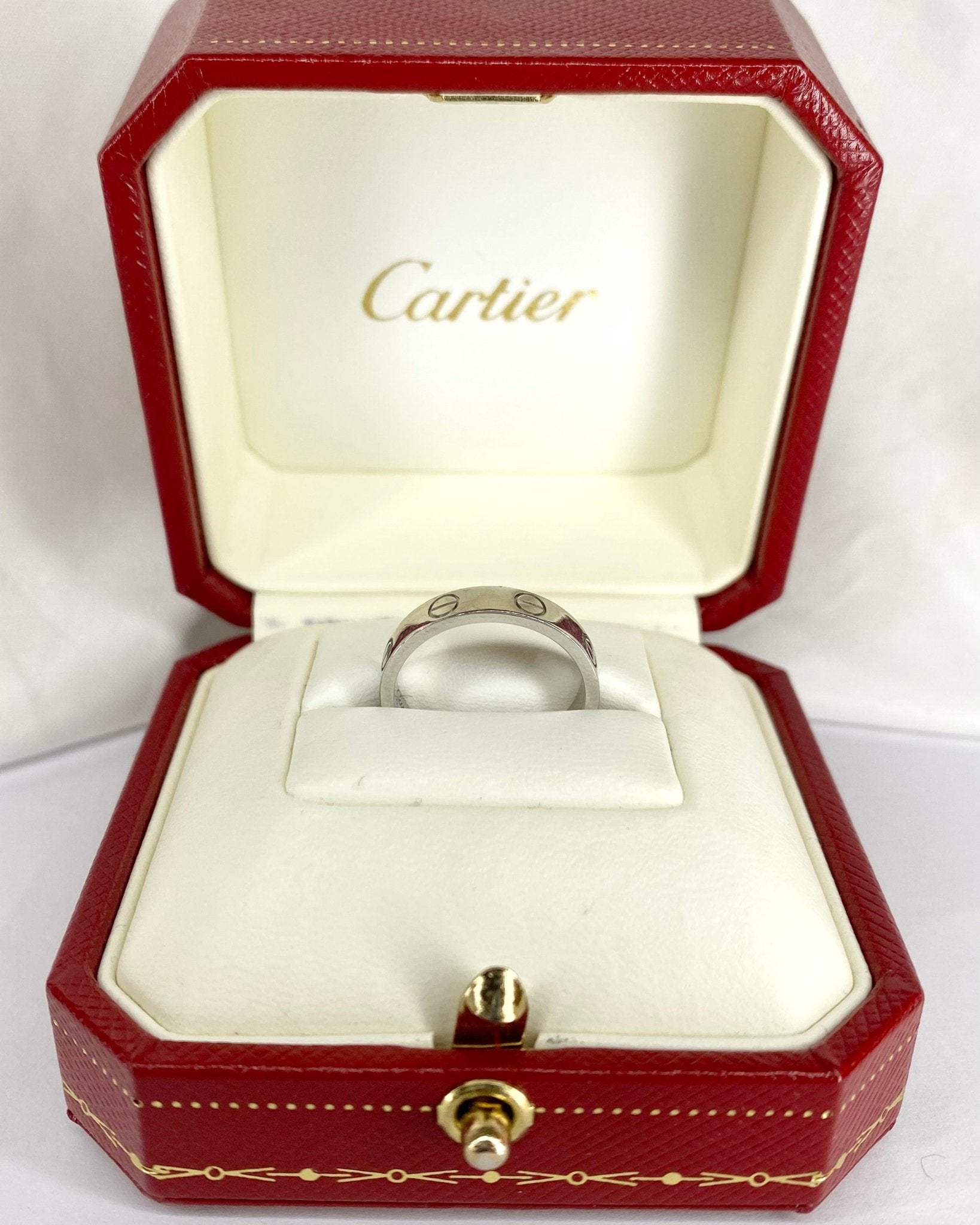 Cartier Love Ring in White Gold – Elliade Paris