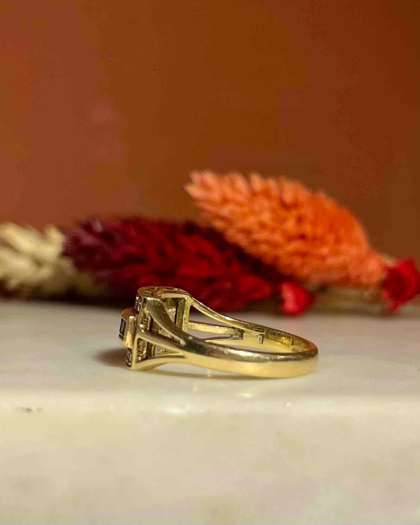 Bague Cascade Saphirs &amp; Diamants "Alabama" - Elliade Paris