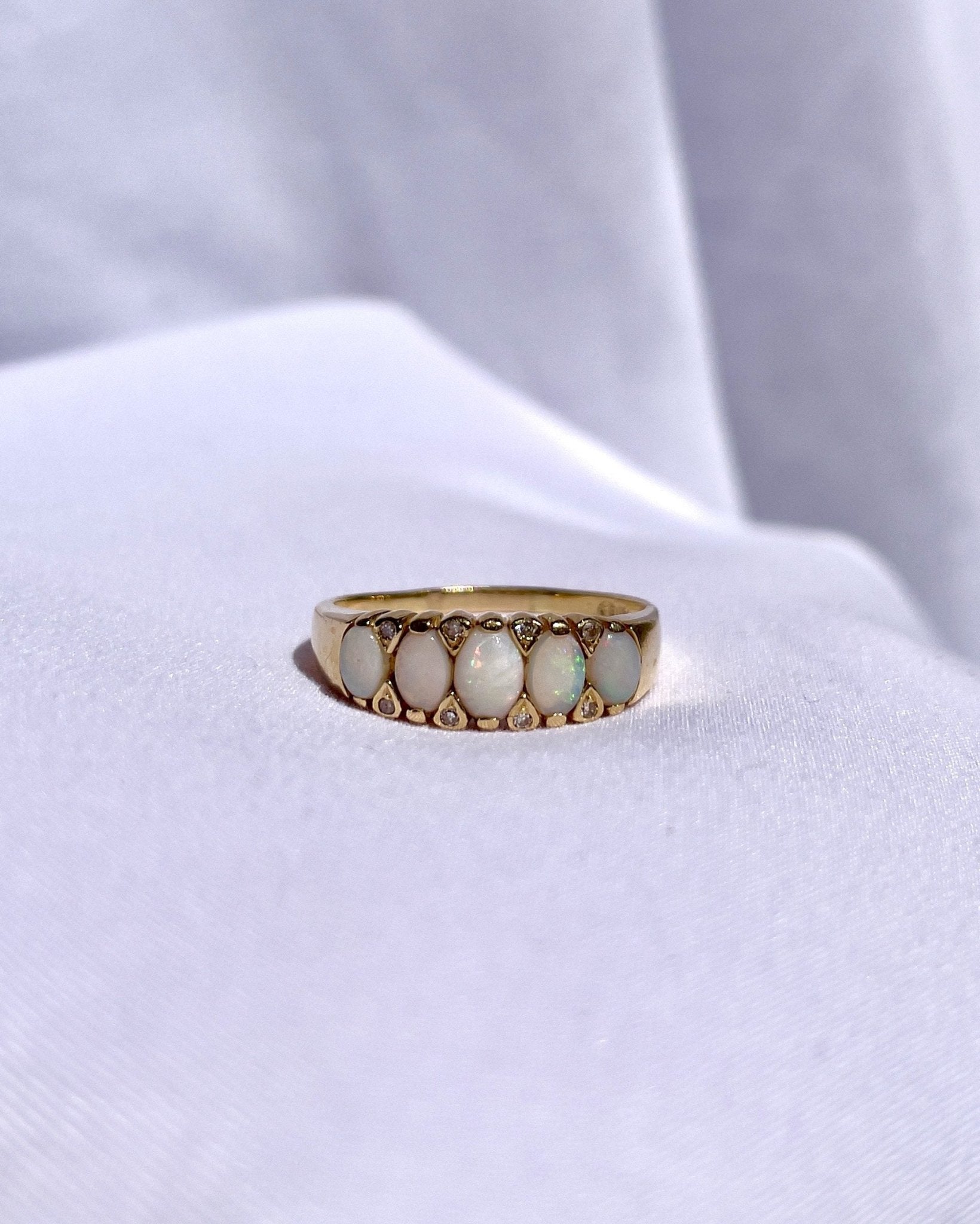 Bague "Charlotte" opales, diamants - Elliade Paris