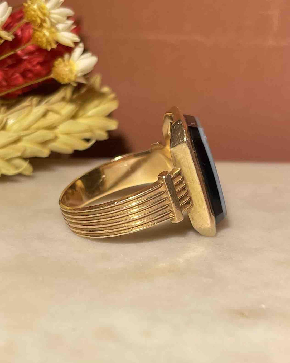 Bague Chevalière Agate Niccolo Onyx &quot;Archibald&quot; - Elliade Paris
