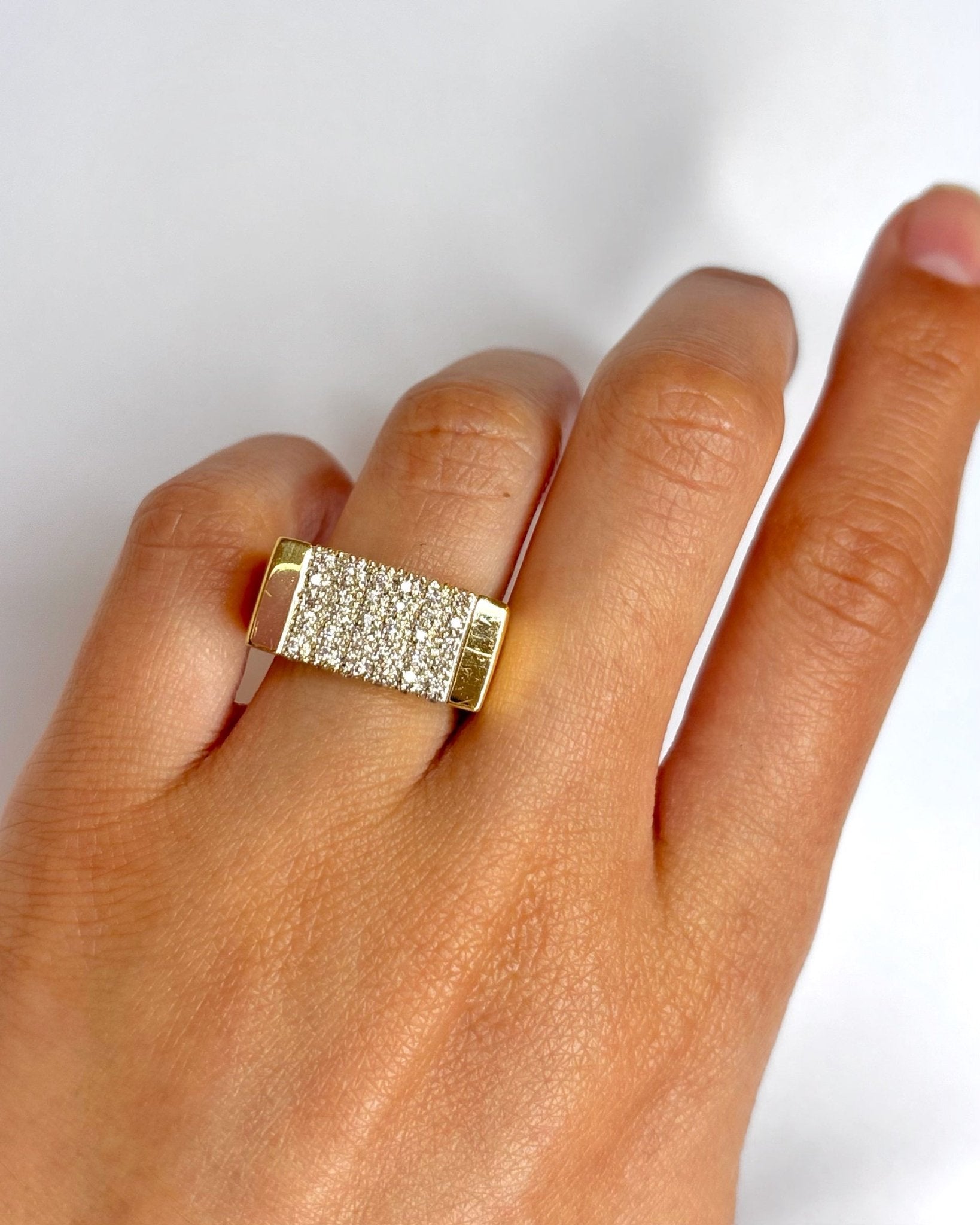 Bague Chevalière Diamants &amp; Or 9.91g "Bélinde" - Elliade Paris