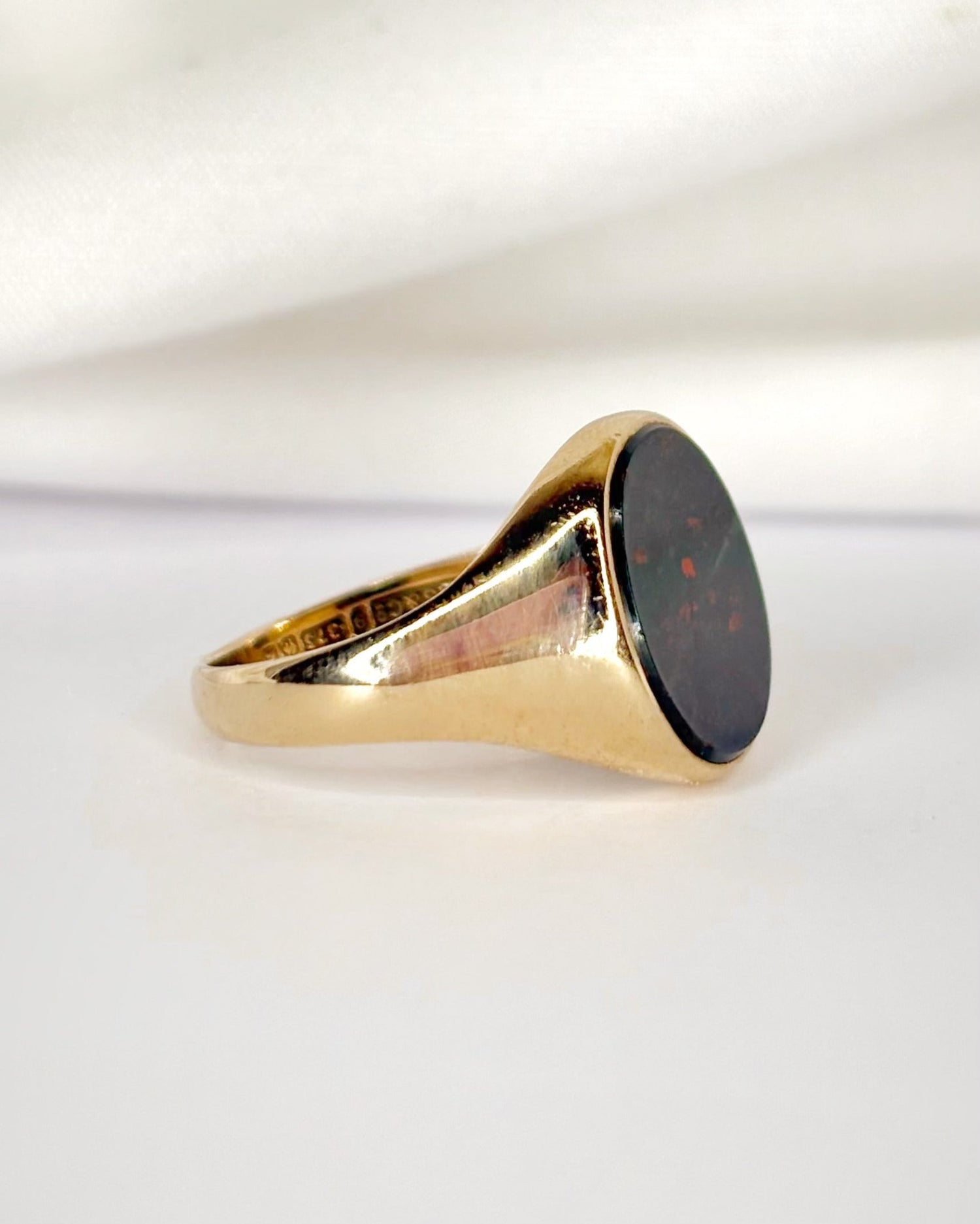 Bague Chevalière Jaspe Sanguin "Marien" - Elliade Paris