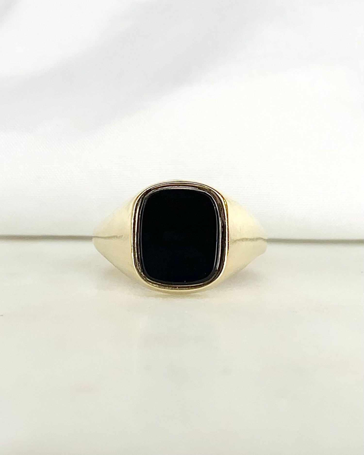 Bague Chevalière Onyx 2 carats &quot;Lou&quot; - Elliade Paris