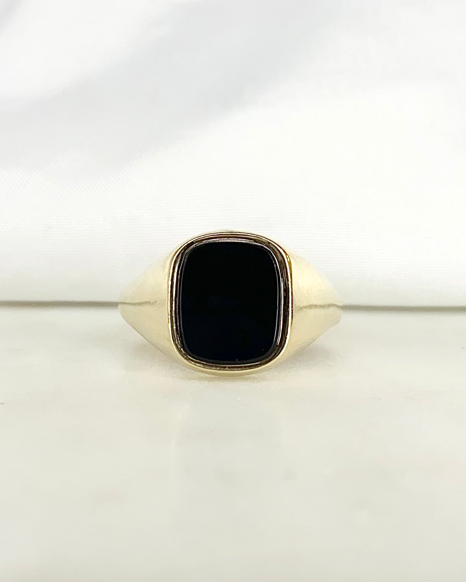 Bague Chevalière Onyx 2 carats &quot;Lou&quot; - Elliade Paris